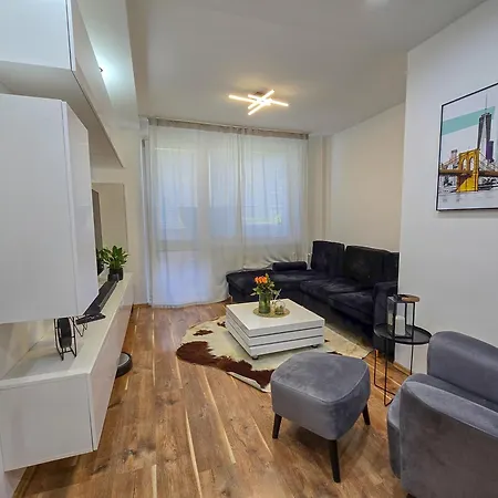 아파트 Adj Apartmens