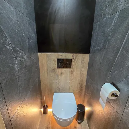 Adj Apartmens 코시체